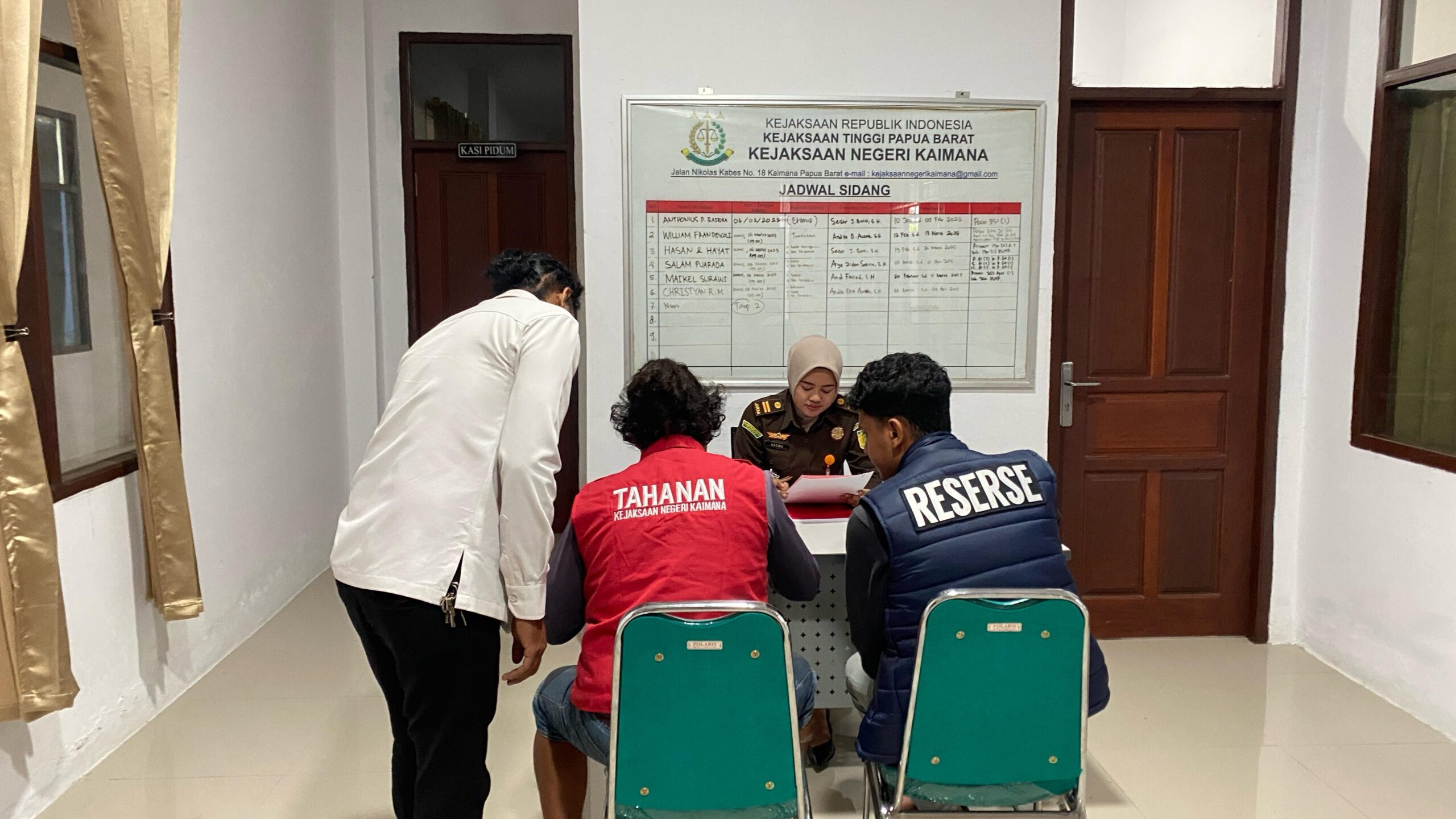 Read more about the article Tahap II Penyerahan Tersangka an. Y.G